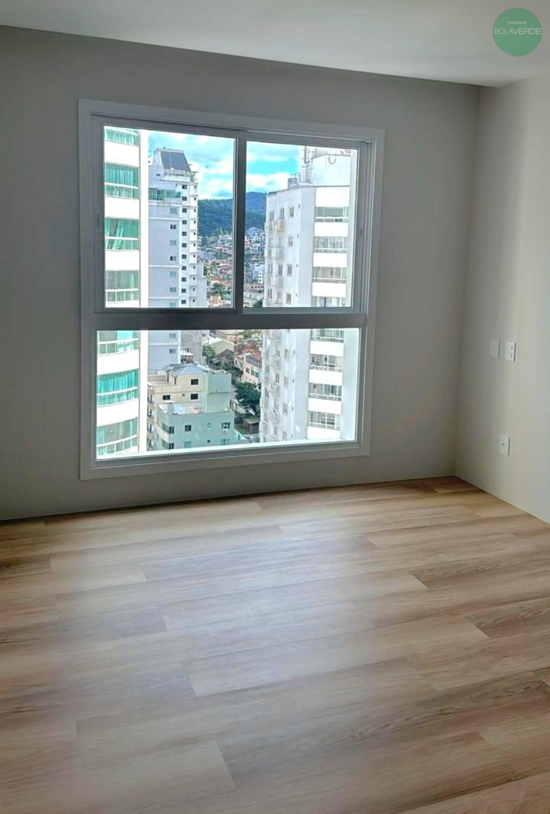 Apartamento à venda com 4 quartos, 51m² - Pioneiros,Balneário Camboriú