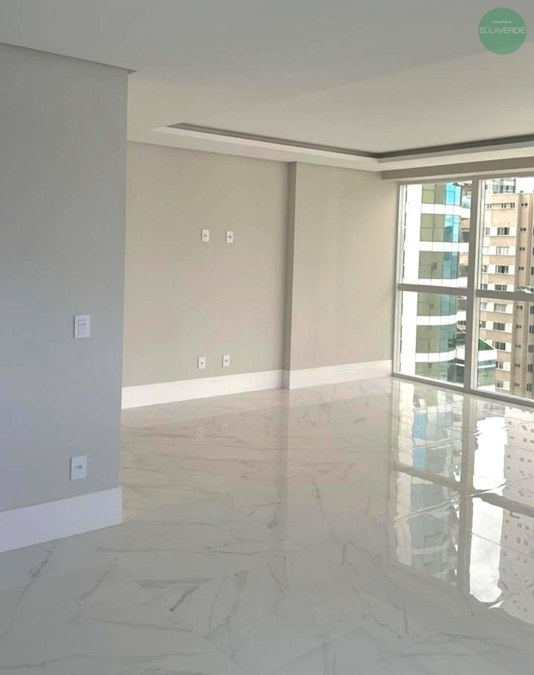 Apartamento à venda com 4 quartos, 51m² - Pioneiros,Balneário Camboriú